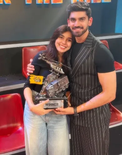 'खतरों के खिलाड़ी 15' जीते अविनाश मिश्रा, दोस्त ईशा सिंह ने कहा-कुछ जीतें होती हैं बहुत पर्सनल