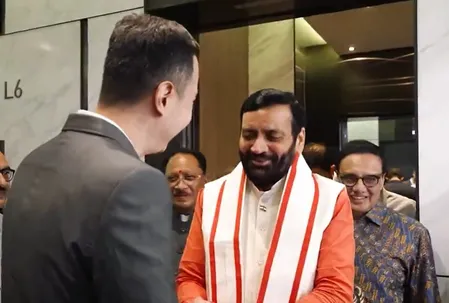 हरियाणा के मुख्यमंत्री ने सिंगापुर में पंजाब और हरियाणा के प्रवासी उद्यमियों से मुलाकात की