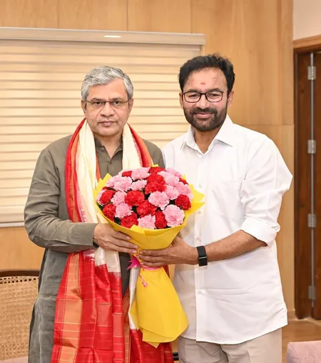 केंद्र ने जारी किया स्पष्टीकरण, हैदराबाद हाई-स्पीड रेल के लिए नहीं मांगी जमीन