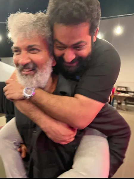 राजामौली के जन्मदिन पर महेश बाबू, जूनियर एनटीआर और रामचरण ने दी शुभकामनाएं