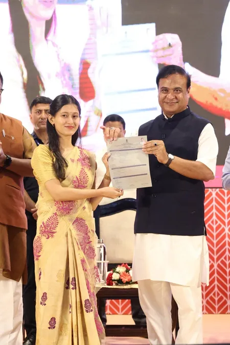 सीएम हिमंता ने 'निजुत मोइना' योजना को बाल विवाह और स्कूल छोड़ने की समस्या से निपटने से जोड़ा