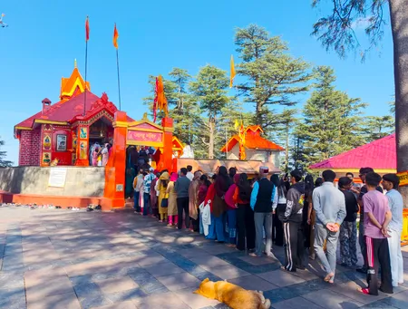 हिमाचल प्रदेश के सात प्रमुख मंदिरों और शक्तिपीठों में दस लाख से अधिक श्रद्धालुओं ने दर्शन किए