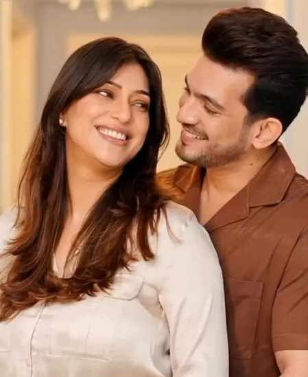 नेहा की टी-शर्ट पर मचे बवाल के बीच अर्जुन बिजलानी ने मांगी माफी, बताया किसने दिया था गिफ्ट
