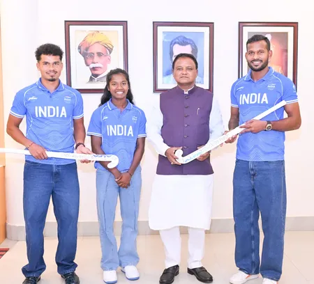 एशियन गेम्स 2026 में देश के लिए जीता गोल्ड, ओडिशा के मुख्यमंत्री ने हॉकी खिलाड़ियों से की मुलाकात