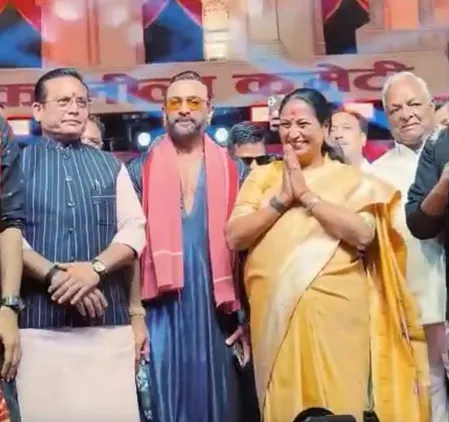 लाल किले की रामलीला में परफॉर्म कर भावुक हुए टेरेंस लुईस, बोले- 'जगदंबे रानी' पर दर्शकों का प्यार दिल छू गया