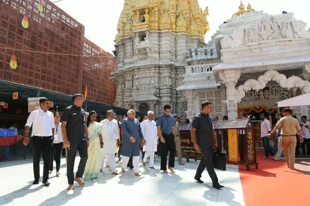 गुजरात: सीएम भूपेंद्र पटेल ने महाअष्टमी पर अंबाजी मंदिर का दौरा किया, नवरात्रि की तैयारियों का लिया जायजा