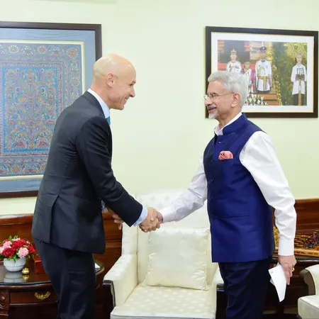 एस जयशंकर से मिले स्विफ्ट के सीईओ, वैश्विक व्यापार को सुगम बनाने पर हुई चर्चा