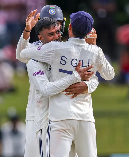 'वह सीजन की सबसे बेहतरीन खोज हैं,' न्यूजीलैंड के खिलाफ टेस्ट टीम में सुथार को शामिल नहीं करने से मुरली कार्तिक हैरान
