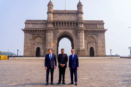 मुंबई में गेटवे ऑफ इंडिया देखने पहुंचे रूबियो, सर्जियो गोर ने मेजबानी के लिए सीएम फडणवीस का जताया आभार