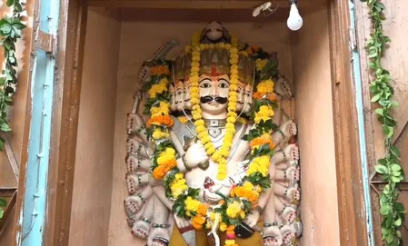 वर्ष में एक बार दशहरे के दिन खुलता है दशानन मंदिर, पारंपरिक रीति-रिवाज से की जाती है पूजा
