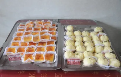 मिठाइयों की आसमान छूती कीमतें भी बंगाल में विजयादशमी के जश्न को फीका नहीं कर पाई