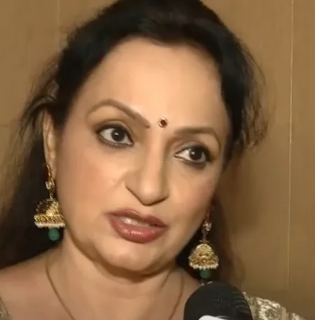 उपासना सिंह ने दलेर मेहंदी का किया समर्थन, कहा- तबीयत खराब होने पर भी वादा निभाया