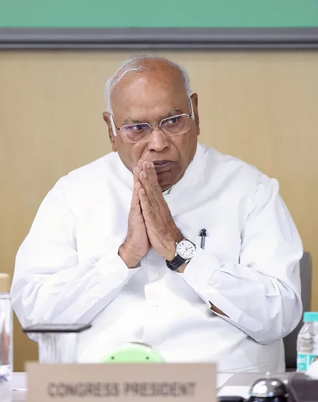 बिहार: कांग्रेस अध्यक्ष मल्लिकार्जुन खड़गे पटना में श्रीकृष्ण सिंह की जयंती समारोह में होंगे शामिल