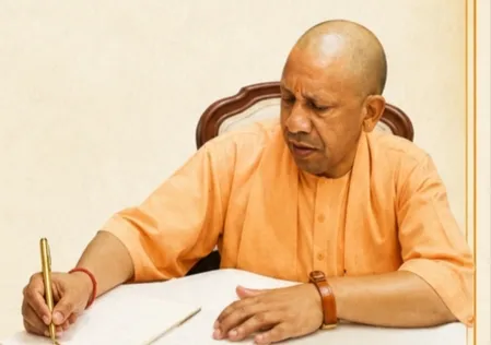 महर्षि वाल्मीकि के आदर्शों से ही साकार होगा समरस समाज का सपना : योगी आदित्यनाथ
