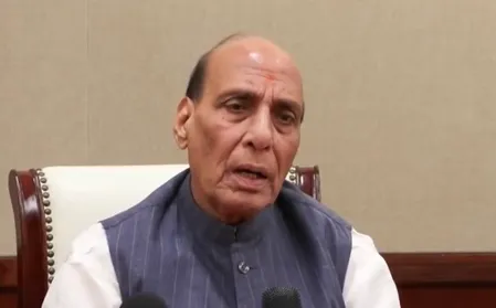 प्रधानमंत्री मोदी को ऐसी टिप्पणियों से विचलित नहीं किया जा सकताः राजनाथ सिंह