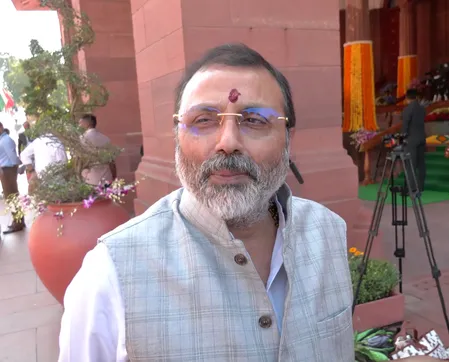 कांग्रेस लगातार हार से उबर नहीं पा रही, इसलिए अभद्र भाषा का सहारा ले रही : निशिकांत दुबे