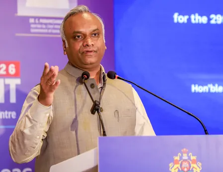 मल्लिकार्जुन खड़गे के बचाव में उतरे प्रियांक खड़गे, बोले- भाजपा चुनिंदा मुद्दों को लेकर राजनीति कर रही है