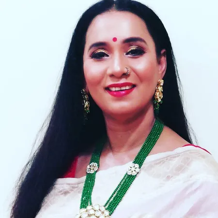 कल्पना पटवारी : भोजपुरी लोकगीतों को अंतरराष्ट्रीय मंचों पर दिलाई पहचान, पिता के खिलाफ जाकर की शादी