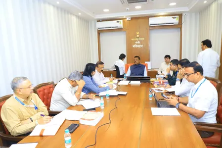 ओला-उबर-रैपिडो चालकों की जांच करें, नियम तोड़ने वालों पर दर्ज हों मामले: सरनाईक