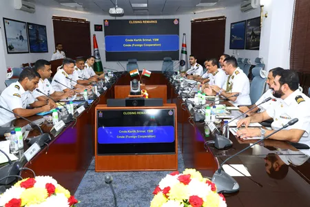 भारत और ओमान की नौसेनाओं के बीच समुद्री सहयोग बढ़ाने के लिए आठवें दौर की वार्ता