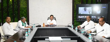 स्थानीय निकाय चुनावों से पहले जगन का अलर्ट, कार्यकर्ताओं से कहा- हर अनियमितता का सबूत जुटाएं