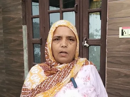 मनीषा के वर्ल्ड चैंपियन बनने पर घर में जमकर मना जश्न, मां बोलीं-जोरदार स्वागत करने की है तैयारी