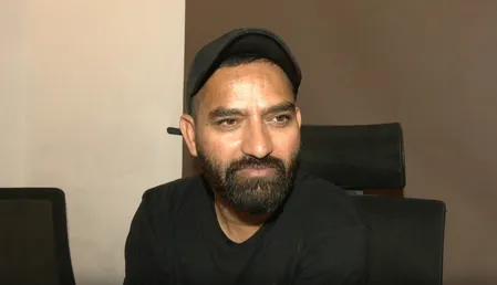 जम्मू-कश्मीर में 21 विधायकों की बैठक से सियासी हलचल, मेहराज मलिक ने महाराष्ट्र पैटर्न की दिलाई याद