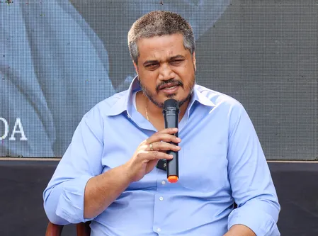 एआई डेटा सेंटर समेत चार परियोजनाओं पर विवाद, आश्वासन के बाद रोहित पवार ने वापस लिया आंदोलन