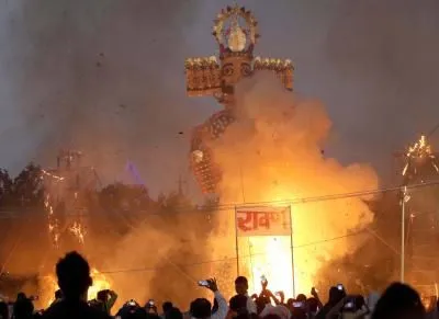 पाकिस्तान से आए शरणार्थियों ने रांची में किया था पहला रावण दहन, जानें दशहरे से जुड़ी पौराणिक मान्यताएं
