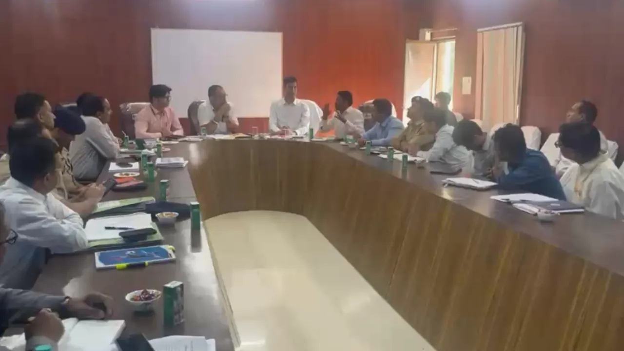 चंबल में अवैध रेत खनन पर सख्ती की तैयारी, तीन राज्यों के अधिकारियों से CEC ने लिया फीडबैक