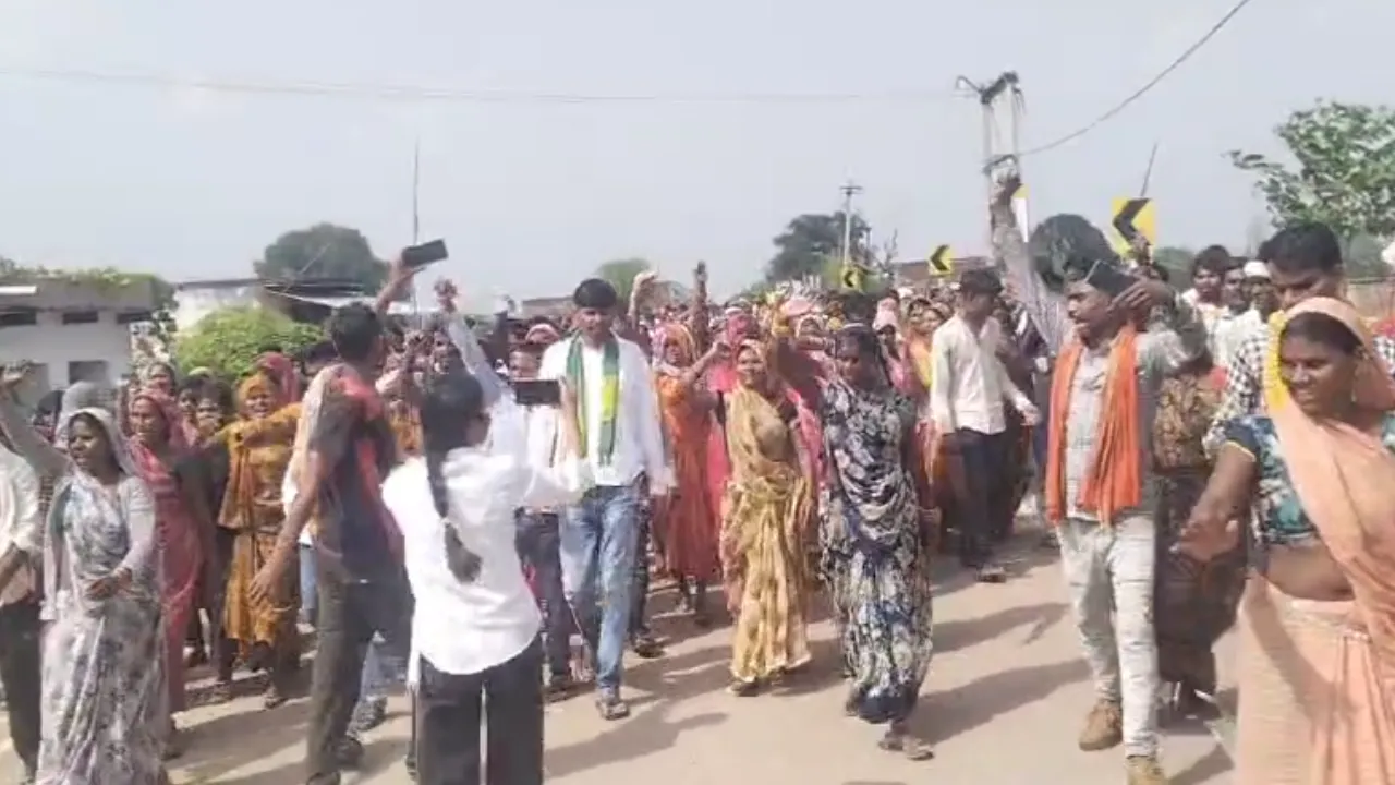 अपार जनसमर्थन के बीच अमित भटनागर ने दी गिरफ्तारी, आंदोलनकारियों के हौसले बुलंद