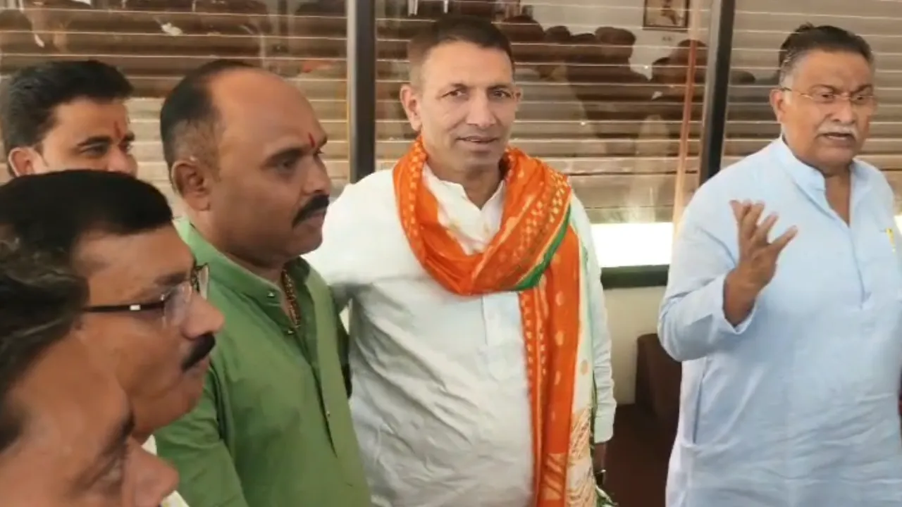 जीतू पटवारी का एमपी सरकार पर तीखा हमला: 1 नवंबर को दिल्ली में 30 हजार कार्यकर्ताओं के साथ प्रदर्शन का ऐलान