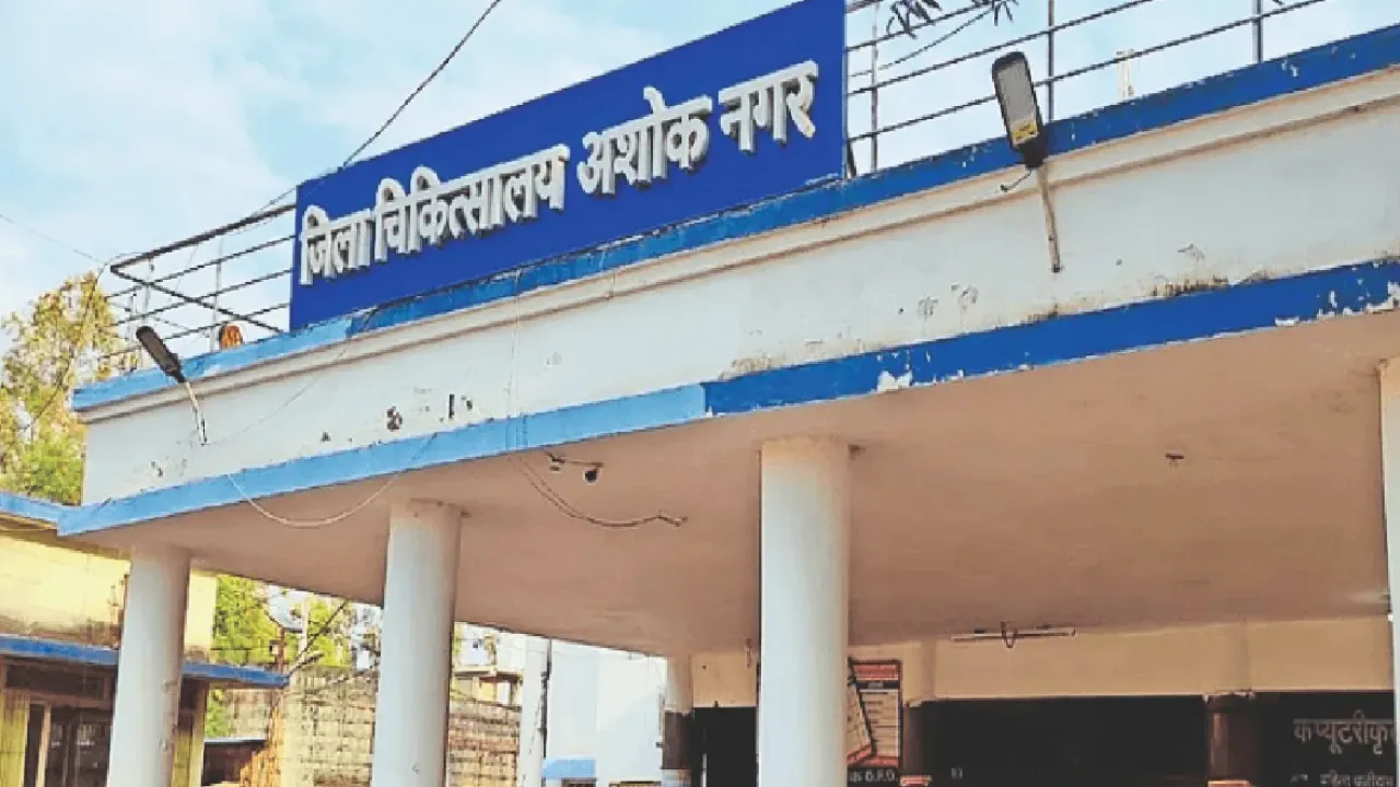 दो बच्चों को जन्म देकर अस्पताल से भागी माँ, 2 दिन में 3 नाबालिगों ने दिया बच्चों को जन्म, अक्टूबर में 5 किशोरियां बनीं मां