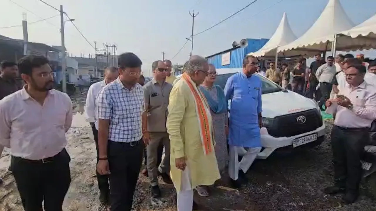 लखनऊ में बाढ़ प्रभावित इलाकों का मंत्री सुरेश खन्ना और मेयर ने किया निरीक्षण, राहत कार्य तेज करने के निर्देश