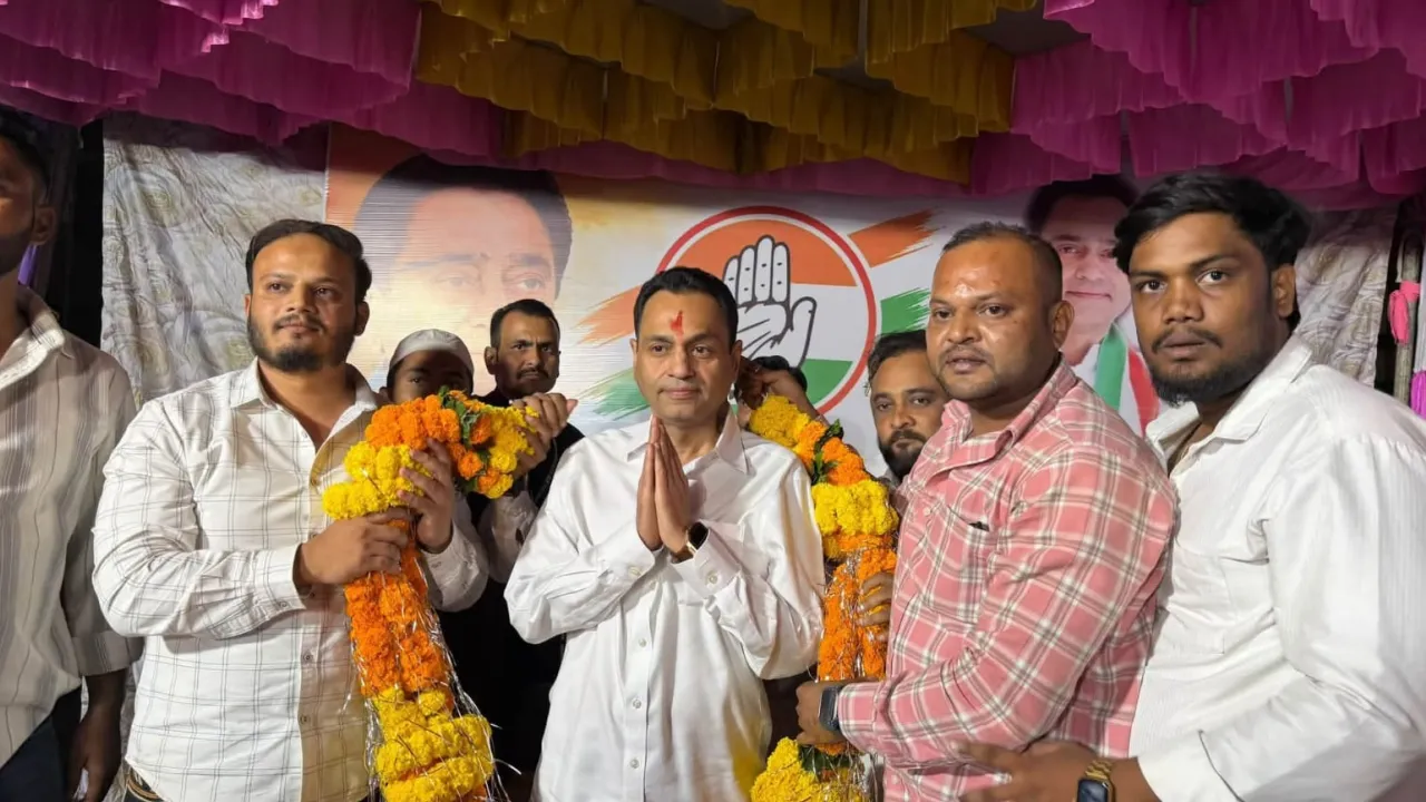 हाजी अहबाब उद्दीन की अगुवाई में कांग्रेस से जुड़े बड़ी संख्या में युवा