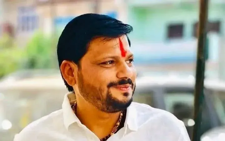 पीछे छोड़ गए 6 साल का मासूम बेटा; दिल्ली से गृह नगर लाया जा रहा पार्थिव शरीर, सीएम ने जताया शोक