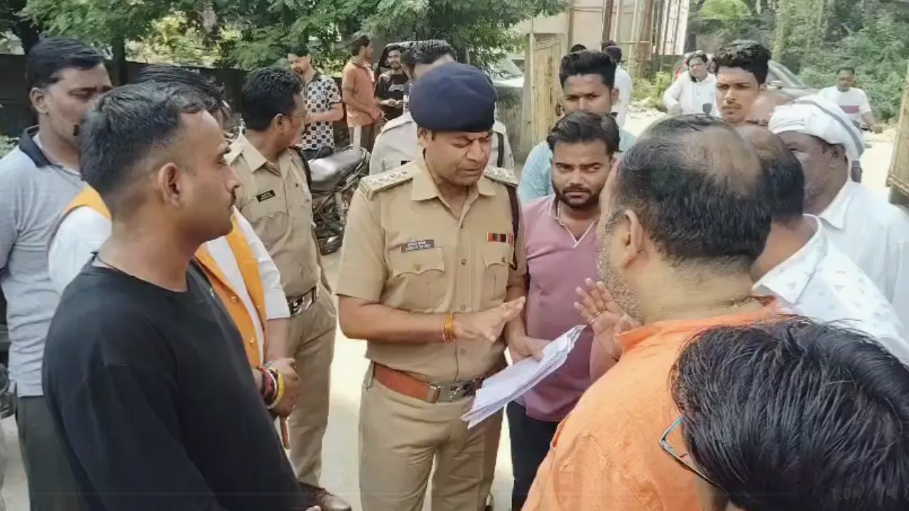 निजी अस्पताल में मरीज की मौत पर हंगामा, परिजनों ने लगाया चिकित्सकीय लापरवाही का आरोप
