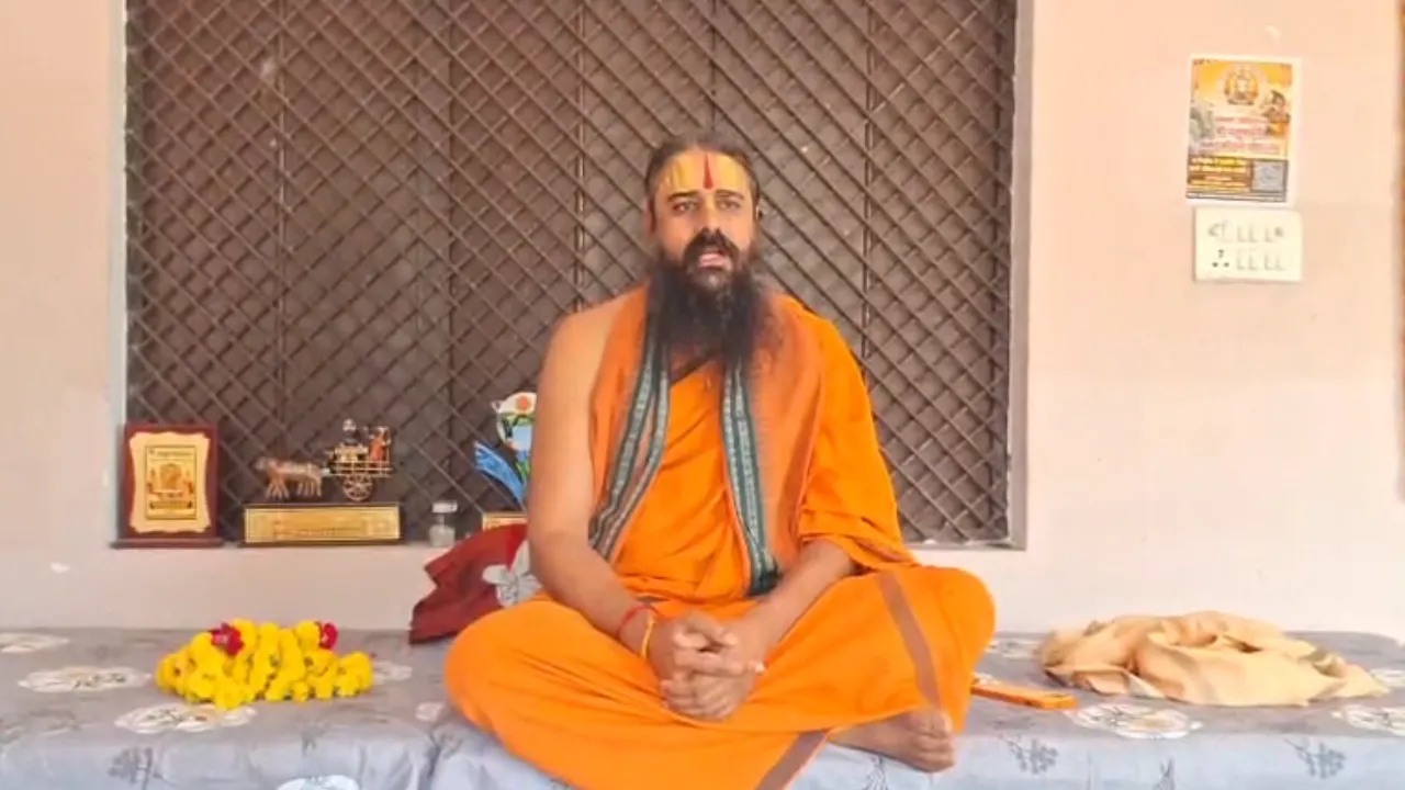 गो सेवा आयोग के उपाध्यक्ष महंत राजीव लोचन दास का छतरपुर में भव्य नागरिक अभिनंदन