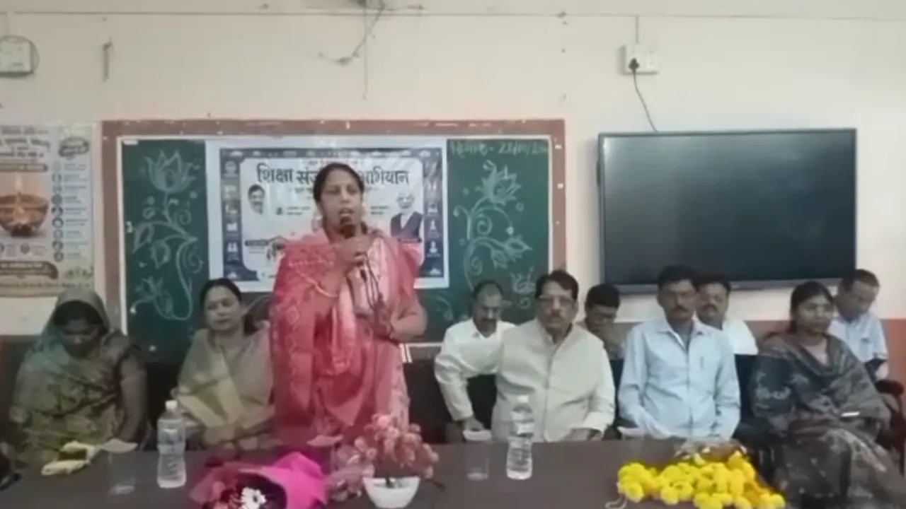 शिक्षा संजीवनी अभियान: जनसहयोग से बदली चिचोली के स्कूलों की तस्वीर, एक दर्जन विद्यालयों को मिलीं डेस्क-बेंच